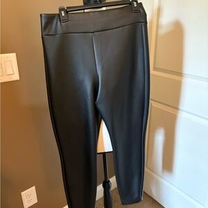 Tomboy Legging CAbi Black Faux Leather Pants